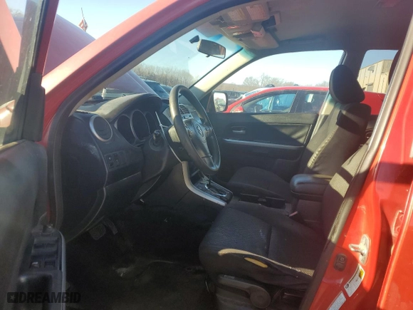 2006 Suzuki Grand Vitara Premium with VIN JS3TE943164102837, listed as a Copart auction lot 83445724 with 205,834 mi miles and Salvage Title. Bid and sale history available at carsss.com. Image 7.