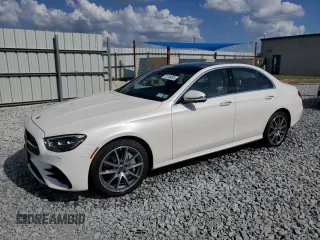 2022 Mercedes-Benz E 450 z VIN W1KZF5KB5NB084741, wystawiony jako Copart lot #51249605 z przebiegiem 26 198 mil mil oraz Szkoda całkowita • Salvage title. Historia ofert i sprzedaży dostępna na DreamBid. Obrazek 1.