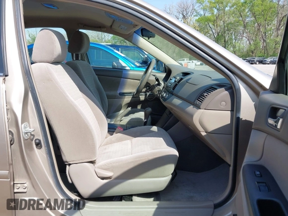 2006 Toyota Camry STD with VIN 4T1BE32K16U680241, listed as a IAAI auction lot 42002721 with 188,867 mi miles. Bid and sale history available at carsss.com. Image 5.