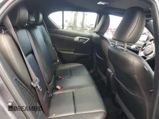 2013 Lexus CT 200h z VIN JTHKD5BH6D2158445, wystawiony jako Copart lot #56818005 z przebiegiem Nie podano mil oraz Szkoda całkowita • Salvage title. Historia ofert i sprzedaży dostępna na DreamBid. Obrazek 10.