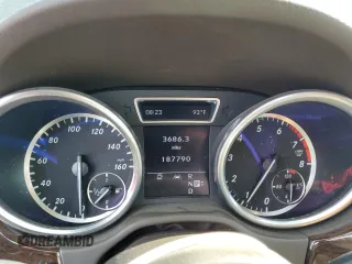 2012 Mercedes-Benz M 350 с VIN 4JGDA5HB5CA027352, выставлен на аукционе Copart как лот 63943855 с пробегом 187 790 миль миль и Чистый • Clean title. История ставок и продаж доступна на DreamBid. Изображение 9.