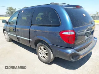 2002 Dodge Caravan EX z VIN 2B8GP74L92R529717, wystawiony jako IAAI lot #42478226 z przebiegiem Nie podano mil oraz . Historia ofert i sprzedaży dostępna na DreamBid. Obrazek 3.