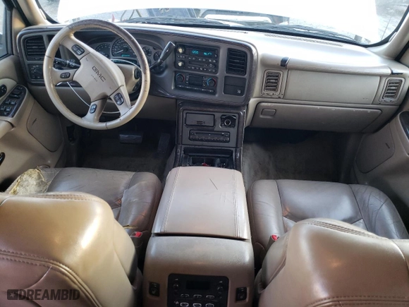 2003 GMC Yukon Denali with VIN 1GKEK63U23J340495, listed as a Copart auction lot 46332495 with 217,873 mi miles and Salvage Title. Bid and sale history available at carsss.com. Image 8.