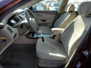 2009 Hyundai Azera GLS with VIN KMHFC46D29A349764, listed as a Copart auction lot 84111984 with 144,479 mi miles and Salvage Title. Bid and sale history available at carsss.com. Image 7.