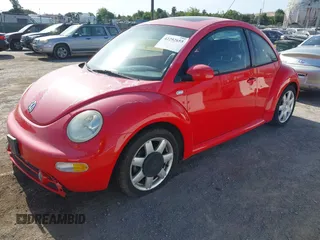 2002 Volkswagen Beetle GLX с VIN 3VWDD21C82M410830, выставлен на аукционе IAAI как лот 42292655 с пробегом 82 262 миль миль и . История ставок и продаж доступна на DreamBid. Изображение 2.
