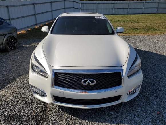 2016 Infiniti Q70 z VIN JN1BY1PP3GM631356, wystawiony jako Copart lot #49337675 z przebiegiem 105 540 mil mil oraz Szkoda całkowita • Salvage title. Historia ofert i sprzedaży dostępna na DreamBid. Obrazek 5.