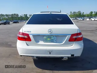 2010 Mercedes-Benz E 350 Luxury with VIN WDDHF5GB7AA092392, listed as a IAAI auction lot 42064710 with 174,292 mi miles and . Bid and sale history available at carsss.com. Image 15.