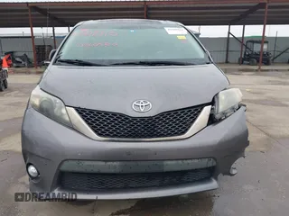 2012 Toyota Sienna SE with VIN 5TDXK3DC3CS176184, listed as a IAAI auction lot 41508814 with 162,052 mi miles. Bid and sale history available at carsss.com. Image 12.