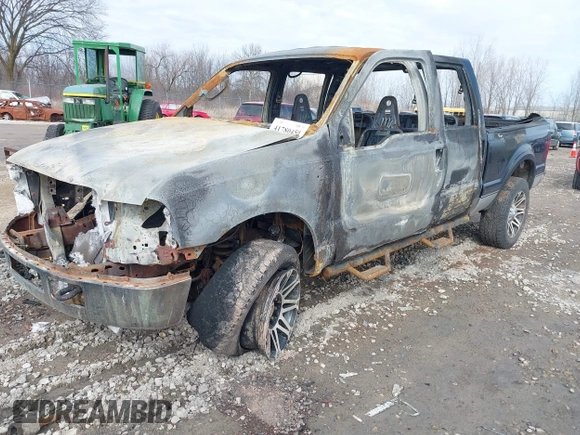 2006 Ford F-250 XL with VIN 1FTSW21526EC59971, listed as a IAAI auction lot 41780450 with Not provided miles and . Bid and sale history available at DreamBid. Image 2.