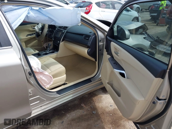 2017 Toyota Camry XLE with VIN 4T1BF1FK0HU288396, listed as a IAAI auction lot 41898907 with 88,043 mi miles. Bid and sale history available at carsss.com. Image 5.