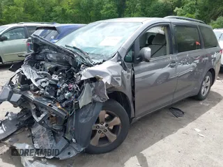 2012 Toyota Sienna LE AAS с VIN 5TDKK3DC5CS265314, выставлен на аукционе IAAI как лот 42270381 с пробегом Не указан миль и . История ставок и продаж доступна на DreamBid. Изображение 2.