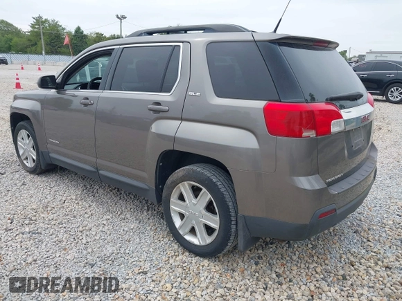 2011 GMC Terrain SLE-2 z VIN 2CTALSEC1B6331369, wystawiony jako IAAI lot #42285551 z przebiegiem 108 244 mil mil oraz . Historia ofert i sprzedaży dostępna na DreamBid. Obrazek 3.