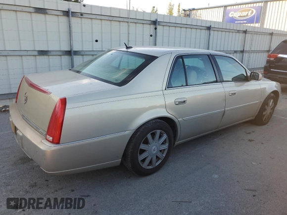 2007 Cadillac DTS V8 z VIN 1G6KD57Y77U125427, wystawiony jako Copart lot #82278094 z przebiegiem 117 812 mil mil oraz Czysty tytuł • Clean title. Historia ofert i sprzedaży dostępna na DreamBid. Obrazek 3.