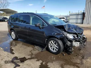 2020 Chrysler Voyager LXi z VIN 2C4RC1DG1LR266018, wystawiony jako Copart lot #47455945 z przebiegiem Nie podano mil oraz Szkoda całkowita • Salvage title. Historia ofert i sprzedaży dostępna na DreamBid. Obrazek 4.