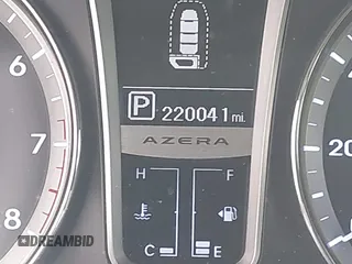 2013 Hyundai Azera с VIN KMHFH4JGXDA285372, выставлен на аукционе IAAI как лот 42697971 с пробегом 220 041 миль миль и . История ставок и продаж доступна на DreamBid. Изображение 7.