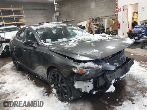 2025 Mazda 3 S Select Sport with VIN JM1BPABMXS1761383, listed as a IAAI auction lot 41398264 with 9,549 mi miles and . Bid and sale history available at DreamBid. Image 1.