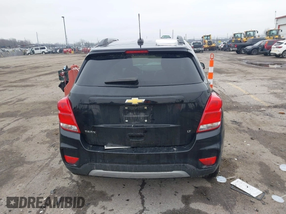 2019 Chevrolet Trax LT z VIN 3GNCJLSB7KL327065, wystawiony jako IAAI lot #42005861 z przebiegiem 84 795 mil mil oraz . Historia ofert i sprzedaży dostępna na DreamBid. Obrazek 15.