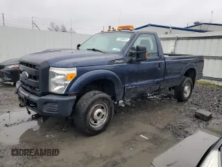 2016 Ford F-250 XLT with VIN 1FTBF2B68GEB54571, listed as a Copart auction lot 51584615 with 63,712 mi miles and Salvage title. Bid and sale history available at DreamBid. Image 1.