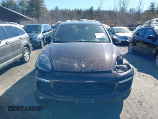 2018 Porsche Cayenne z VIN WP1AA2A2XJKA07829, wystawiony jako IAAI lot #41681207 z przebiegiem Nie podano mil oraz . Historia ofert i sprzedaży dostępna na DreamBid. Obrazek 12.