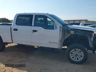 2019 Ford F-250 XL z VIN 1FT7W2BT4KEE35979, wystawiony jako IAAI lot #42140207 z przebiegiem 87 519 mil mil oraz . Historia ofert i sprzedaży dostępna na DreamBid. Obrazek 14.