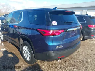 2022 Chevrolet Traverse LS with VIN 1GNERFKW1NJ153821, listed as a IAAI auction lot 41225003 with 51,957 mi miles. Bid and sale history available at carsss.com. Image 3.