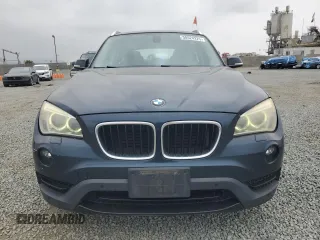 2013 BMW X1 xDrive28i z VIN WBAVL1C5XDVR85326, wystawiony jako Copart lot #58524225 z przebiegiem 138 389 mil mil oraz Szkoda całkowita • Salvage title. Historia ofert i sprzedaży dostępna na DreamBid. Obrazek 5.