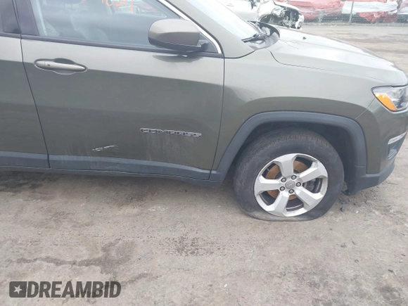 2018 Jeep Compass Latitude z VIN 3C4NJDBB3JT480371, wystawiony jako IAAI lot #41732821 z przebiegiem 73 578 mil mil oraz . Historia ofert i sprzedaży dostępna na DreamBid. Obrazek 22.