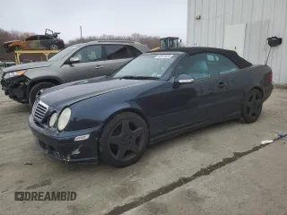 2002 Mercedes-Benz CLK with VIN WDBLK70G42T095661, listed as a Copart auction lot 50557625 with 142,157 mi miles and Clean Title. Bid and sale history available at carsss.com. Image 1.