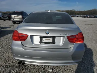 2011 BMW 3 Series 328i with VIN WBAPH7C54BE675893, listed as a Copart auction lot 48621565 with 177,382 mi miles and Salvage Title. Bid and sale history available at DreamBid. Image 6.