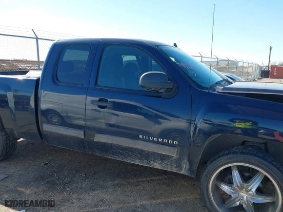 2012 Chevrolet Silverado 1500 LT with VIN 1GCRCSE01CZ169382, listed as a IAAI auction lot 41291794 with 153,202 mi miles. Bid and sale history available at carsss.com. Image 13.