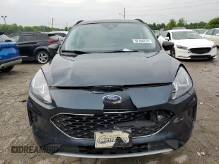 2022 Ford Escape SE with VIN 1FMCU9G62NUA80722, listed as a Copart auction lot 58784075 with 57,867 mi miles and Salvage title. Bid and sale history available at DreamBid. Image 5.