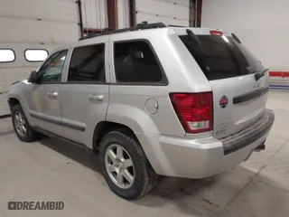 2008 Jeep Grand Cherokee Laredo with VIN 1J8GR48K68C226144, listed as a IAAI auction lot 41686686 with 191,620 mi miles. Bid and sale history available at carsss.com. Image 3.