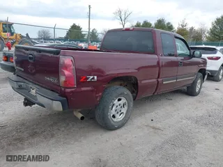 2003 Chevrolet Silverado 1500 LS with VIN 2GCEK19TX31219785, listed as a IAAI auction lot 41716084 with 297,991 mi miles. Bid and sale history available at carsss.com. Image 4.