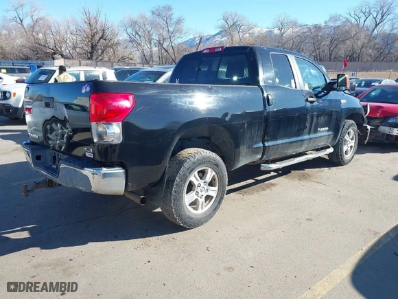 2007 Toyota Tundra SR5 with VIN 5TFBV54127X011965, listed as a IAAI auction lot 41670795 with 156,864 mi miles. Bid and sale history available at carsss.com. Image 4.