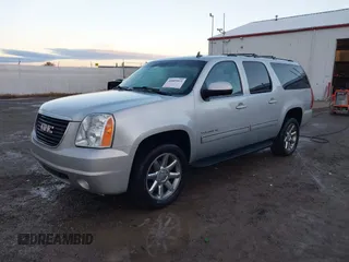 2013 GMC Yukon XL SLT z VIN 1GKS2KE73DR132065, wystawiony jako IAAI lot #40885853 z przebiegiem 207 492 mil mil oraz . Historia ofert i sprzedaży dostępna na DreamBid. Obrazek 2.