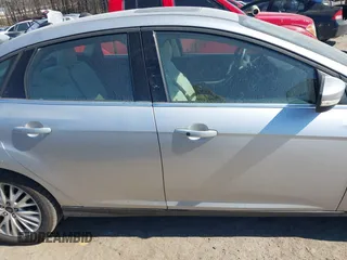 2017 Ford Focus Titanium с VIN 1FADP3J22HL230024, выставлен на аукционе IAAI как лот 41547566 с пробегом 146 969 миль миль и . История ставок и продаж доступна на DreamBid. Изображение 13.