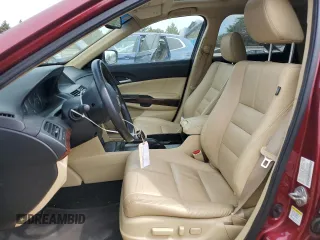 2011 Honda Crosstour EX-L z VIN 5J6TF2H52BL000052, wystawiony jako Copart lot #55024955 z przebiegiem 152 951 mil mil oraz Szkoda całkowita • Salvage title. Historia ofert i sprzedaży dostępna na DreamBid. Obrazek 7.
