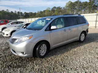 2015 Toyota Sienna XLE with VIN 5TDYK3DC0FS527836, listed as a Copart auction lot 50591975 with 107,117 mi miles and Salvage Title. Bid and sale history available at carsss.com. Image 1.