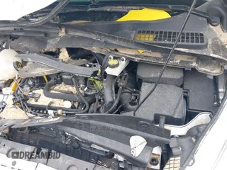 2019 Ford Escape SE z VIN 1FMCU9GD8KUA73154, wystawiony jako IAAI lot #42258644 z przebiegiem 37 090 mil mil oraz . Historia ofert i sprzedaży dostępna na DreamBid. Obrazek 10.