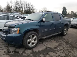2007 Chevrolet Avalanche LTZ with VIN 3GNFK12377G215048, listed as a Copart auction lot 89142735 with 204,260 mi miles and Salvage Title. Bid and sale history available at carsss.com. Image 1.