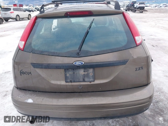 2000 Ford Focus ZX3 with VIN 3FAFP3137YR246156, listed as a IAAI auction lot 41330476 with 209,212 mi miles and . Bid and sale history available at DreamBid. Image 16.