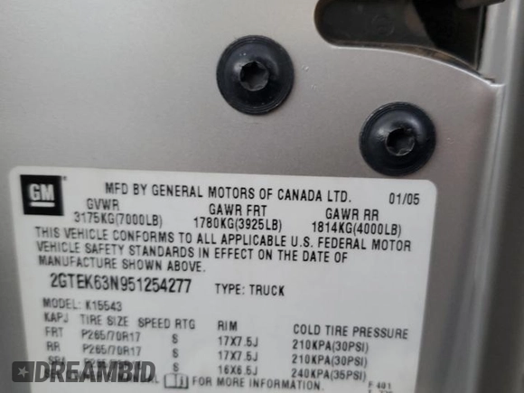 2005 GMC Sierra Denali z VIN 2GTEK63N951254277, wystawiony jako Copart lot #47635015 z przebiegiem 177 167 mil mil oraz Szkody całkowita. Historia ofert i sprzedaży dostępna na DreamBid. Obrazek 12.
