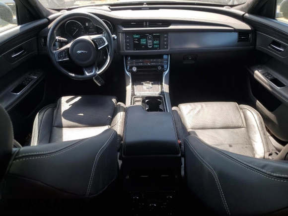 2016 Jaguar XF S with VIN SAJBG4BV1GCY05648, listed as a Copart auction lot 54783025 with 58,837 mi miles and Salvage Title. Bid and sale history available at DreamBid. Image 8.