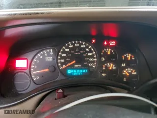 2001 Chevrolet Suburban LT with VIN 1GNFK16T11J221234, listed as a Copart auction lot 52390235 with 139,757 mi miles and Salvage Title. Bid and sale history available at carsss.com. Image 9.