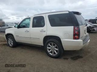 2013 GMC Yukon Denali with VIN 1GKS2EEF2DR280880, listed as a Copart auction lot 78151804 with 109,092 mi miles and Salvage Title. Bid and sale history available at carsss.com. Image 2.