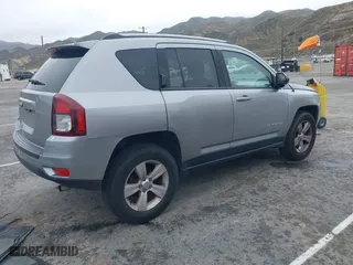 2016 Jeep Compass Sport with VIN 1C4NJDBB6GD781909, listed as a IAAI auction lot 41795044 with 101,821 mi miles. Bid and sale history available at carsss.com. Image 4.