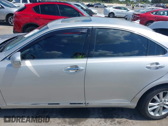 2011 Lexus ES with VIN JTHBK1EG9B2456504, listed as a IAAI auction lot 39811730 with 306,785 mi miles. Bid and sale history available at carsss.com. Image 15.