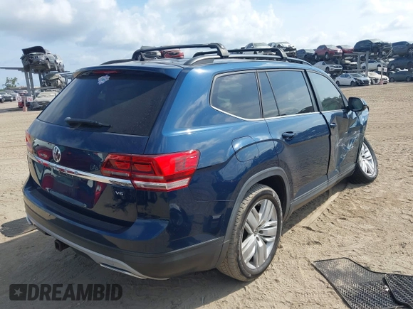 2020 Volkswagen Atlas SE z VIN 1V2WR2CA8LC503891, wystawiony jako IAAI lot #42350826 z przebiegiem 88 306 mil mil oraz . Historia ofert i sprzedaży dostępna na DreamBid. Obrazek 4.