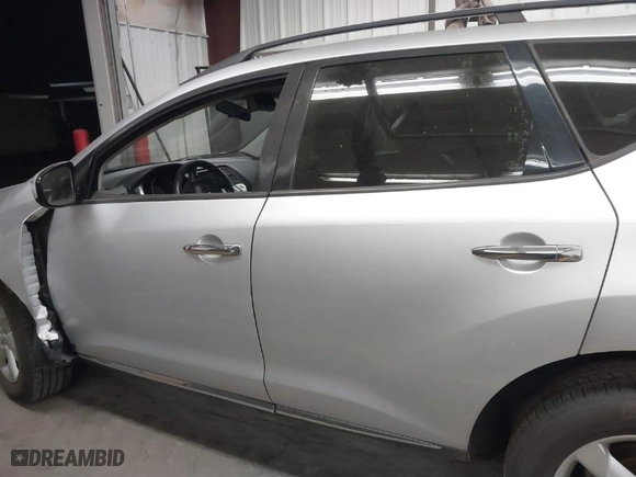 2009 Nissan Murano S with VIN JN8AZ18U99W016297, listed as a IAAI auction lot 41799274 with 161,727 mi miles. Bid and sale history available at carsss.com. Image 14.