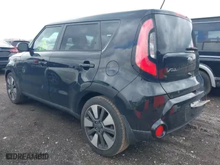2015 Kia Soul ! with VIN KNDJX3A55F7213263, listed as a IAAI auction lot 41991924 with 257,748 mi miles. Bid and sale history available at carsss.com. Image 3.